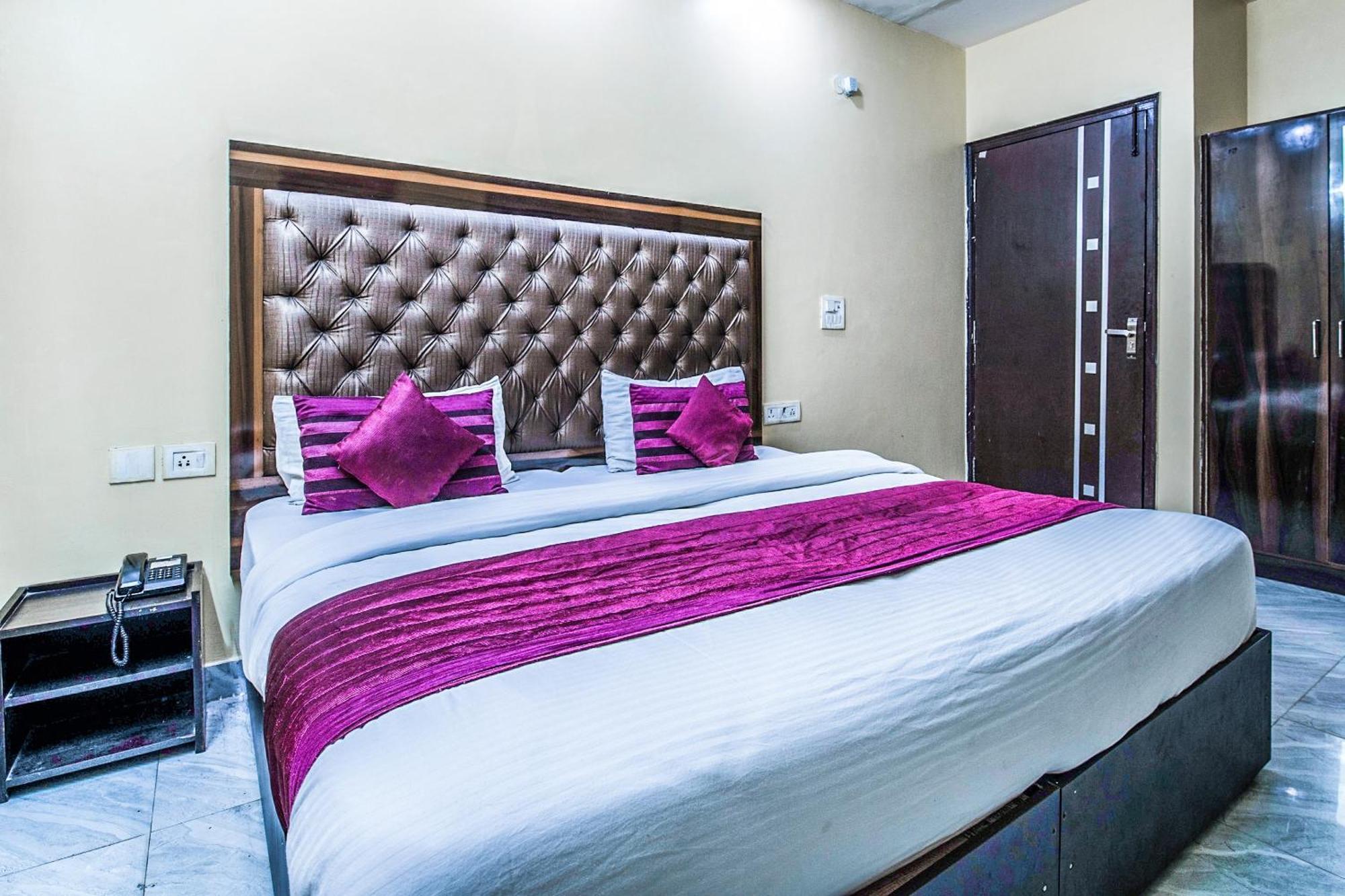 Hotel O Crosswinds Residency Indirapuram ภายนอก รูปภาพ