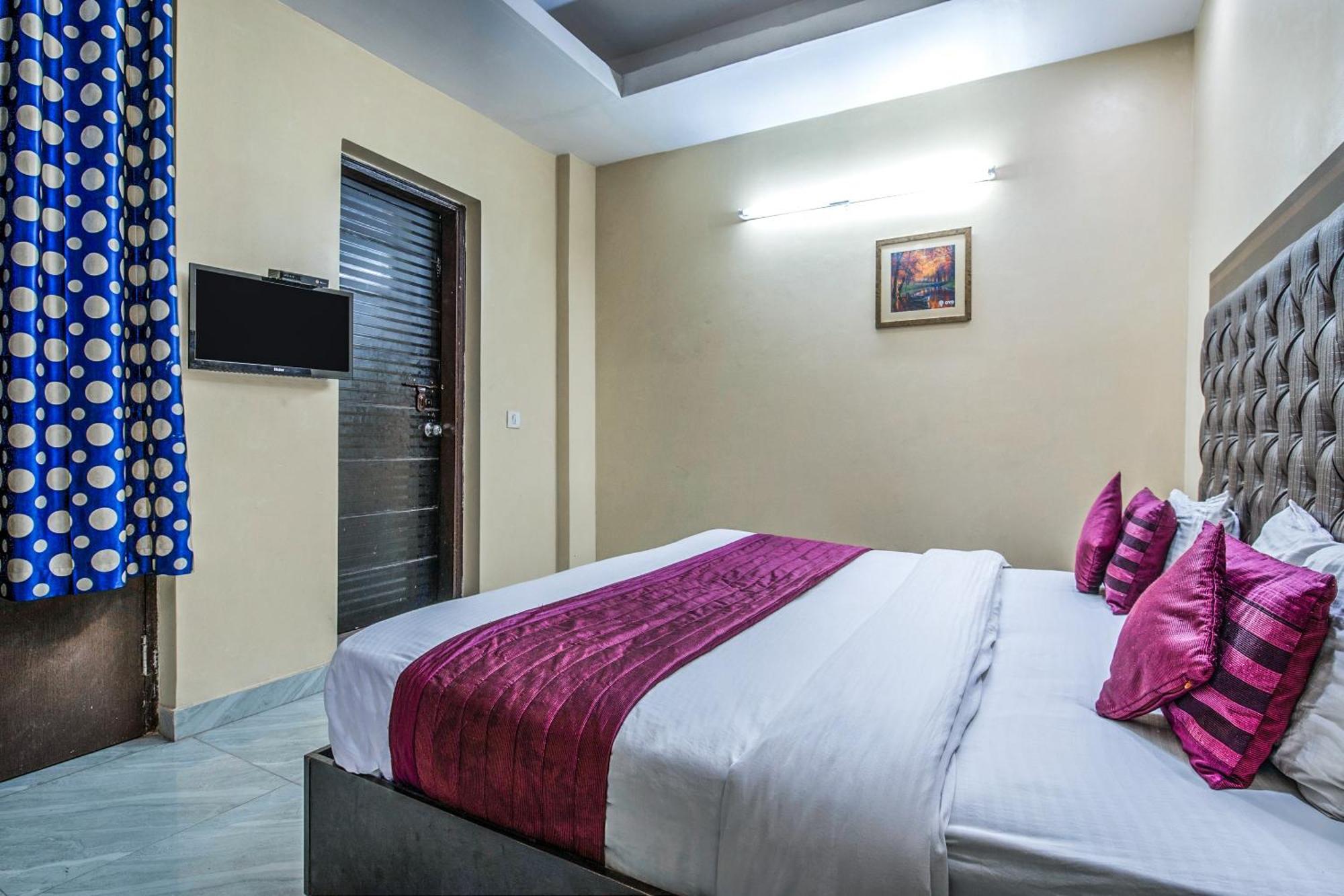 Hotel O Crosswinds Residency Indirapuram ภายนอก รูปภาพ