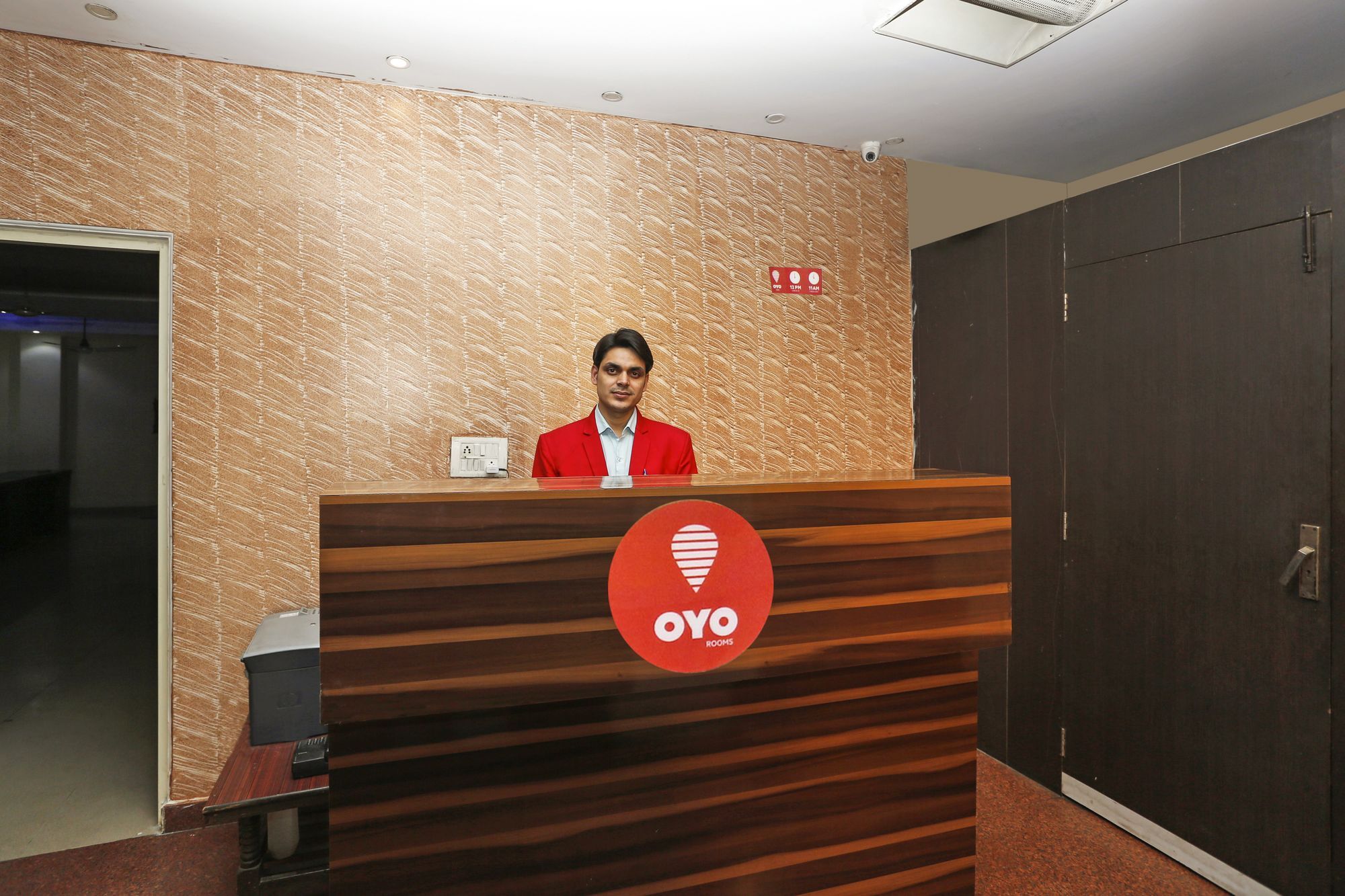 Hotel O Crosswinds Residency Indirapuram ภายนอก รูปภาพ
