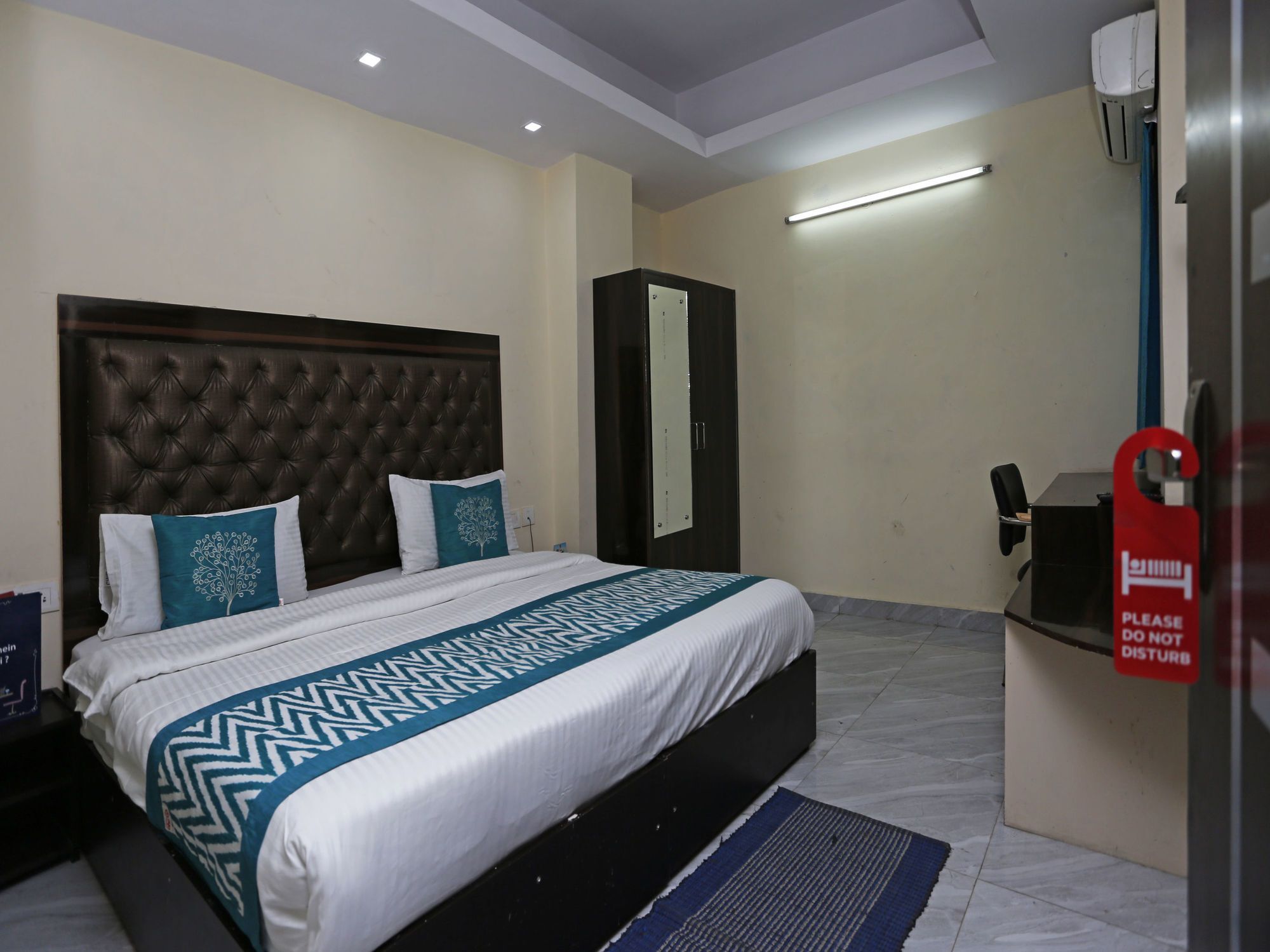 Hotel O Crosswinds Residency Indirapuram ภายนอก รูปภาพ