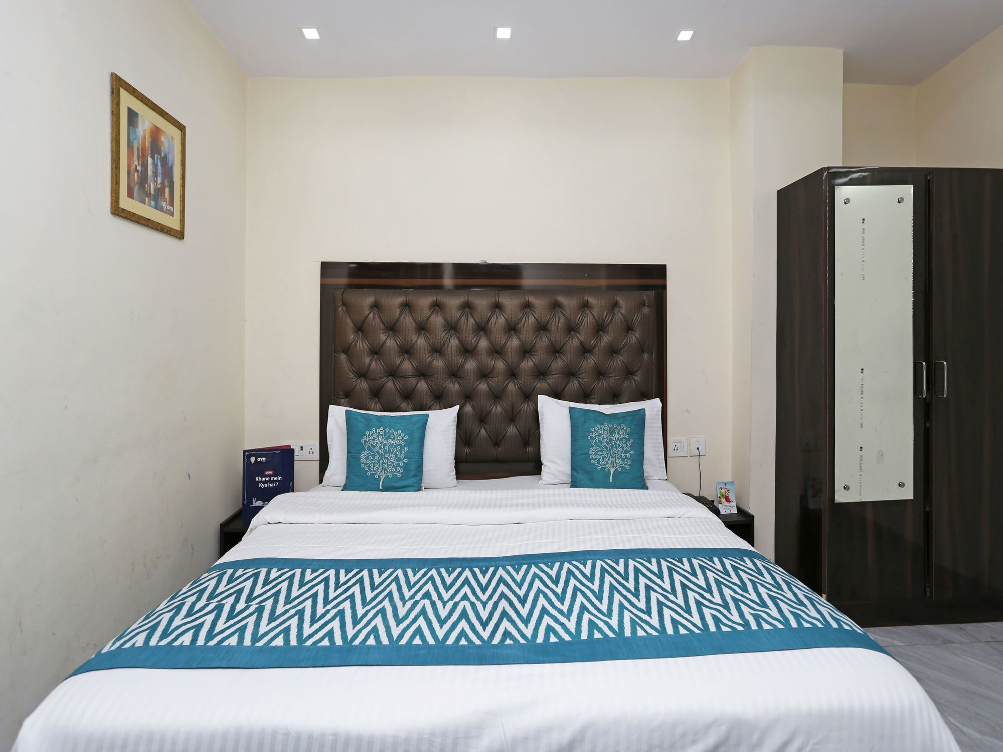 Hotel O Crosswinds Residency Indirapuram ภายนอก รูปภาพ